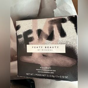 FENTY BEAUTY HIGHLIGHTER